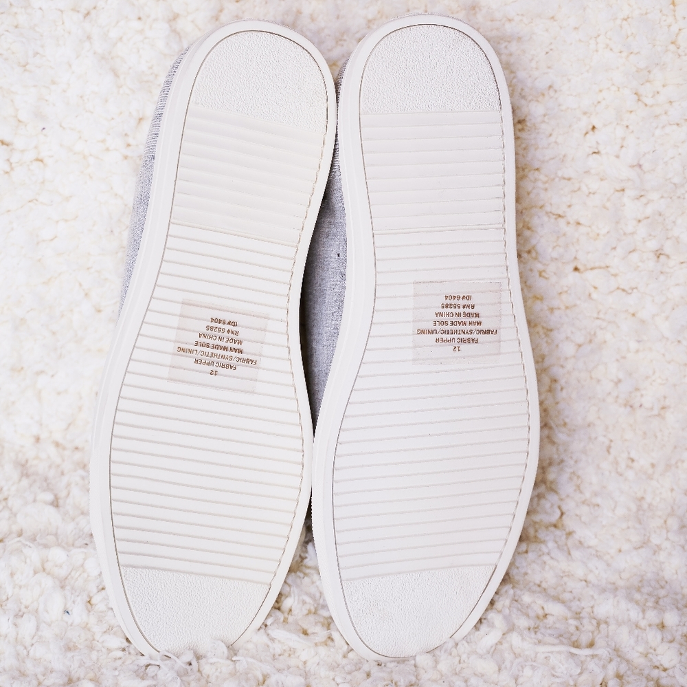 Express Low Top Lace-Up Sneakers With Leather Tab - Picture 12 of 12